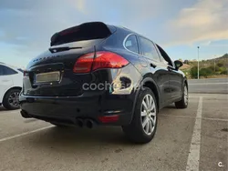 Negro Usado 2012 Porsche Cayenne Turbo SUV | 21.900 €