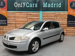 Beige Usado 2007 Renault Mégane II Authentique Berlina | 4390 € (Precio justo)