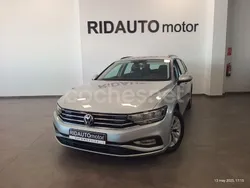 Gris / plata Usado 2021 VW Passat Business Familiar | 21.990 € (Precio justo)