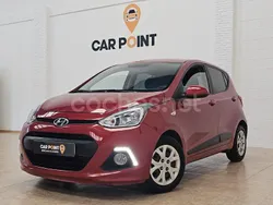 Granate Usado 2016 Hyundai i10 Utilitario | 7990 € (Caro)