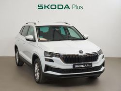 Otro Usado 2024 Skoda Karoq Selection SUV | 27.000 € (Un poco caro)