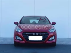 Rojo Usado 2015 Hyundai i30 Berlina | 9300 € (Precio justo)