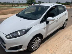 Blanco Usado 2014 Ford Fiesta Titanium Utilitario | 6000 € (Buen precio)