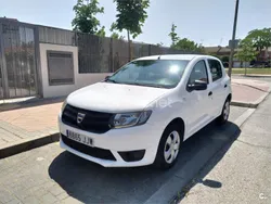 Blanco Usado 2016 Dacia Sandero Lauréate Utilitario | 4590 € (Super precio)