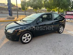 Negro Usado 2005 Ford Focus Sport Berlina | 4200 € (Precio justo)