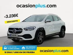 Blanco Usado 2023 Mercedes GLA200 SUV | 35.600 € (Buen precio)