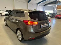 Gris Usado 2016 Kia Carens DREAM-TEAM Edition Monovolumen | 11.600 € (Precio justo)