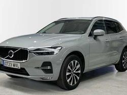 Gris / plata Usado 2024 Volvo XC60 Core SUV | 45.900 € (Precio justo)