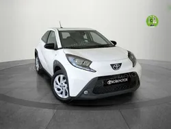 Blanco Nuevo 2024 Toyota Aygo Play Utilitario | 15.595 € (Precio justo)