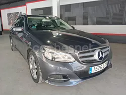 Gris / plata Usado 2016 Mercedes E200 Avantgarde Familiar | 14.999 € (Un poco caro)