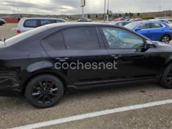 Negro Usado 2015 Skoda Octavia Ambition Berlina | 9500 € (Buen precio)