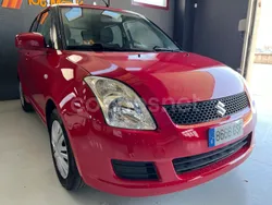 Rojo Usado 2009 Suzuki Swift GL Berlina | 5500 € (Un poco caro)