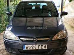Azul Usado 2006 Opel Corsa Essentia Berlina | 2999 € (Buen precio)