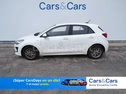 Blanco Usado 2021 Kia Rio Berlina | 11.995 € (Precio justo)