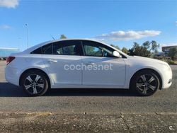 Blanco Usado 2011 Chevrolet Cruze LS Berlina | 3700 € (Buen precio)