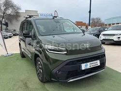 Verde Usado 2024 Toyota Proace Verso Active Familiar | 34.999 €