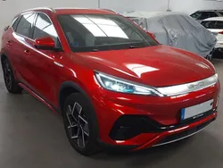 Rojo Usado 2024 BYD Atto 3 Comfort SUV | 28.900 € (Buen precio)