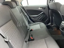 Negro Usado 2017 Mercedes A180 Berlina | 19.990 € (Un poco caro)