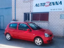 Rojo Usado 2007 Renault Clio II Authentique Berlina | 3890 € (Precio justo)