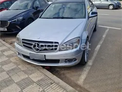 Gris / plata Usado 2009 Mercedes C320 Avantgarde Berlina | 7700 € (Buen precio)