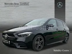 Negro noche Usado 2023 Mercedes B200 AMG line Monovolumen | 33.650 € (Precio justo)
