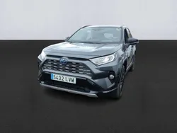 Gris Usado 2021 Toyota RAV4 Hybrid Style SUV | 32.200 € (Precio justo)