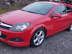 Rojo Usado 2006 Opel Astra GTC Sport Berlina | 3400 € (Un poco caro)