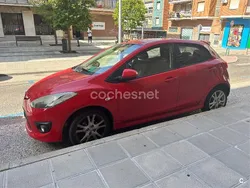 Rojo Usado 2009 Mazda 2 Sportive Berlina | 3999 €