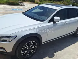 Blanco Usado 2020 Volvo V90 CC Pro Familiar | 30.500 € (Precio justo)