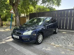 Azul Usado 2006 Ford Focus Trend Berlina | 2500 € (Buen precio)
