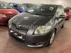 Gris / plata Usado 2007 Toyota Auris Berlina | 4450 € (Precio justo)