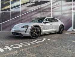 Eléctrico Usado 2024 Porsche Taycan Cross Turismo Berlina | 96.800 € (Precio justo)