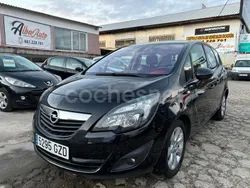 Negro Usado 2010 Opel Meriva Essentia Monovolumen | 6600 € (Un poco caro)