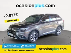 Gris Usado 2019 Mitsubishi Outlander Motion SUV | 17.490 € (Precio justo)