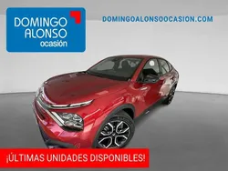 Rojo Usado 2023 Citroën e-C4 Feel Berlina | 21.790 €