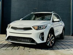 Blanco Nuevo 2024 Kia Stonic SUV | 19.800 € (Precio justo)