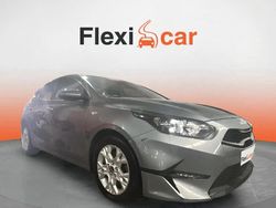 Gris Usado 2022 Kia Ceed Berlina | 17.390 € (Precio justo)