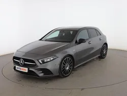 Gris Usado 2021 Mercedes A180 AMG line Utilitario | 28.099 € (Precio justo)