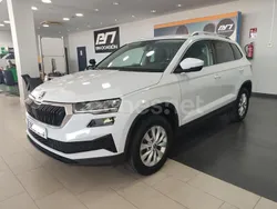 Blanco Usado 2022 Skoda Karoq Ambition SUV | 23.200 € (Precio justo)