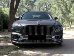 Gris Usado 2022 Bentley Flying Spur Berlina | 238.000 €