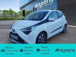 Blanco Usado 2019 Toyota Aygo X-play Utilitario | 12.100 € (Un poco caro)