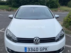 Blanco Usado 2009 VW Golf VI Advance Berlina | 9000 €