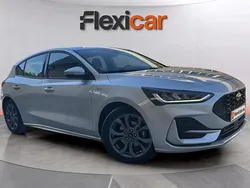 Gris Usado 2023 Ford Focus ST-Line X Berlina | 17.490 € (Precio justo)