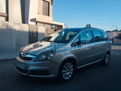Gris / plata Usado 2007 Opel Zafira Cosmo Monovolumen | 3499 € (Precio justo)