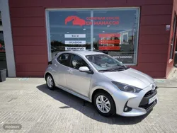 Gris Usado 2024 Toyota Yaris Hybrid Active | 23.450 € (Precio justo)