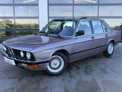 Gris Usado 1986 BMW 524 Berlina | 9990 €
