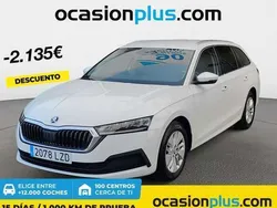 Blanco Usado 2022 Skoda Octavia Ambition Familiar | 21.355 € (Precio justo)