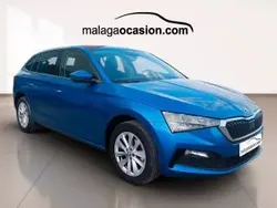 Azul Usado 2023 Skoda Scala Ambition Utilitario | 17.950 € (Precio justo)