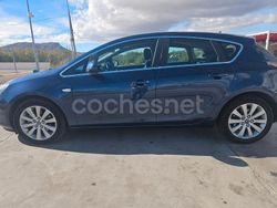 Azul Usado 2012 Opel Astra Selective Berlina | 7695 € (Un poco caro)