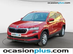 Rojo Usado 2023 Skoda Karoq Ambition SUV | 22.890 € (Precio justo)